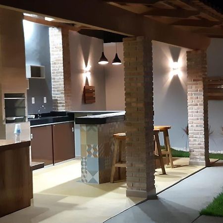 Villa Casa Com Piscina No Centro à Nova Viçosa Extérieur photo