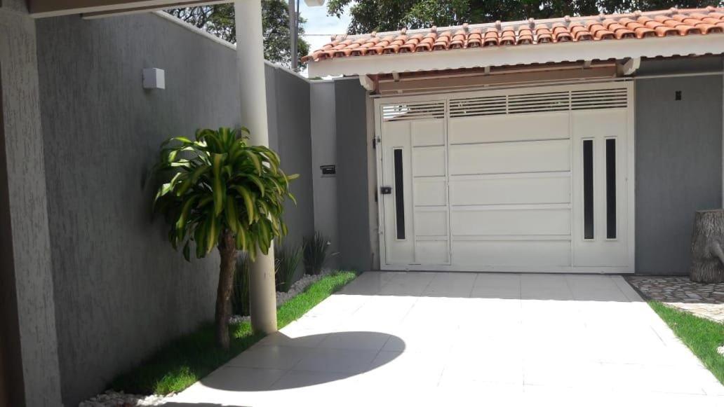 Villa Casa Com Piscina No Centro à Nova Viçosa Extérieur photo